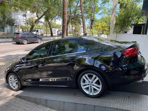 Volkswagen Jetta 2.0 Tsi Highline 211cv Gasolina 4p