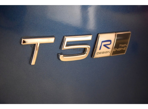 Volvo XC40 1.5 T5 RECHARGE R-DESIGN GEARTRONIC