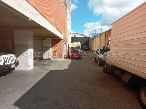 En Alquiler Piso Industrial / Depósito / Showroom / Oficina 720 Mts Boleita Norte Con Ascensor De Carga 24-6680 Mvg