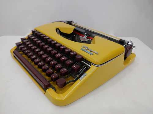 Maquina De Escrever Olympia Ano 1960