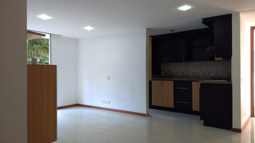 Se Vende Apartamento En La Loma De Los Bernal, Medellín