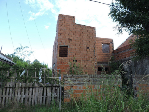 Imagen 8 de 10 de Terreno Con Casa Sin Terminar Fisherton!