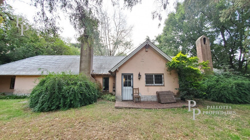 Hermosa Casa Con Amplio Lote En Maschwitz