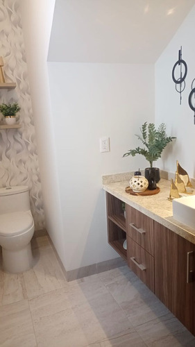 Casas En Venta En Altos Del Marques, 3 Recamaras, Zona El Campanario.