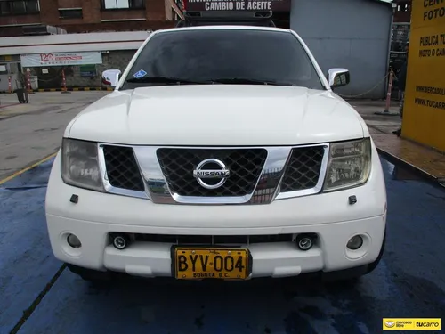 Nissan Pathfinder Le 4x4 2500cc At Aa