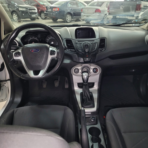Ford Fiesta Kinetic 1.6 Sedan Se 120cv