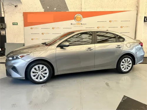 Kia Forte 2.0 L At