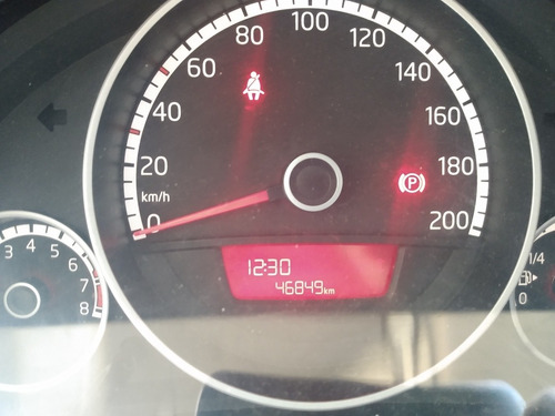 Volkswagen Up! 2015 1.0 High Up! 75cv 3 P