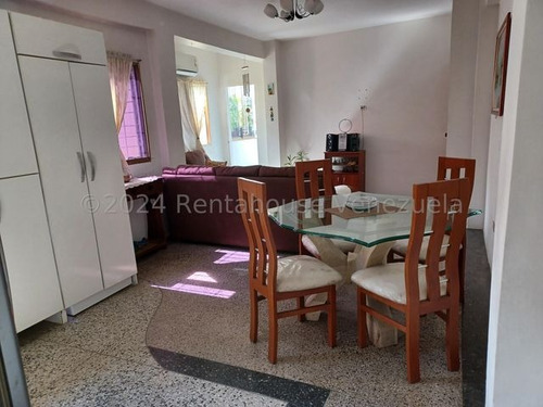 Apartamento En Venta En La Campiña 25-18032 Yf
