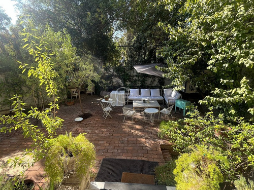 Departamento En Venta De 2 Dorm. Con Jardin A Pasos Del Vma
