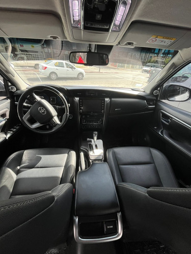 Toyota Hilux SW4 2.8 Srx 177cv 4x4 7as At