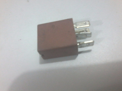 Imagem 2 de 3 de Krros - Rele Renault Megane 8200263345 12v