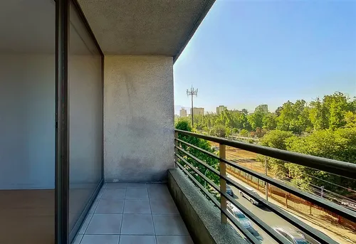 Departamento En Venta De 3d+2b+e+b. En Recoleta