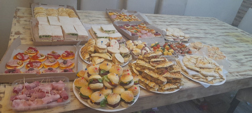 Lunch 25 Personas, Super Completo, Reuniones, Promocional!!