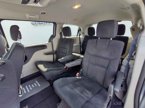 Imagen 11 de 15 de Dodge Grand Caravan 2019 5p Sxt V6/3.6 Aut