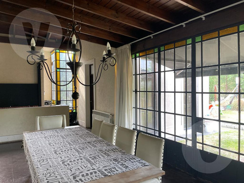 Casa En Venta Con Renta - Barrio La Horqueta De Echeverría, Canning