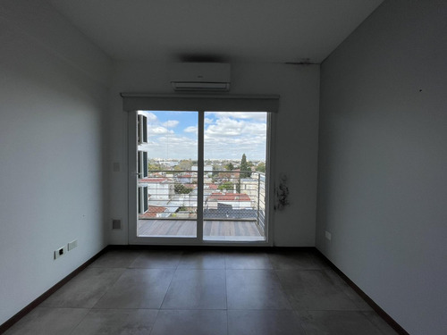 Departamento 3 Ambientes En Florida Con 3 Cocheras Y Baulera - Apto Credito