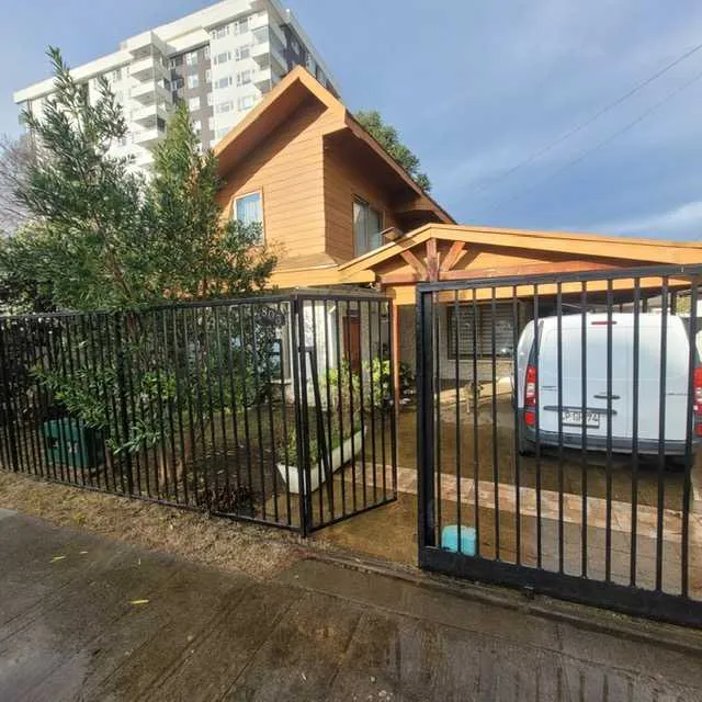 Imagen 1 de 17 de Gran Casa A Pasos De San Martín (109055)