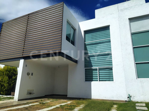 Casa En Venta En Agave Azul Iv, San Juan Del Río, Querétaro