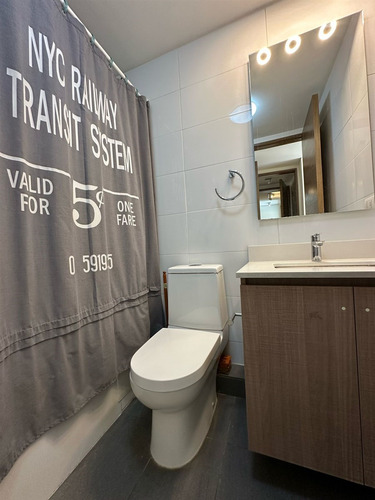 Departamento En Arriendo De 2 Dormitorios En Las Condes
