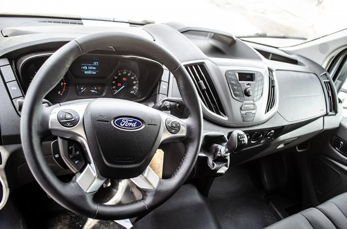 Ford Transit 2.2 Furgon Mediano 350m
