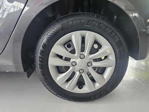 Hyundai HB20 1.6 COMFORT PLUS 16V FLEX 4P AUTOMÁTICO