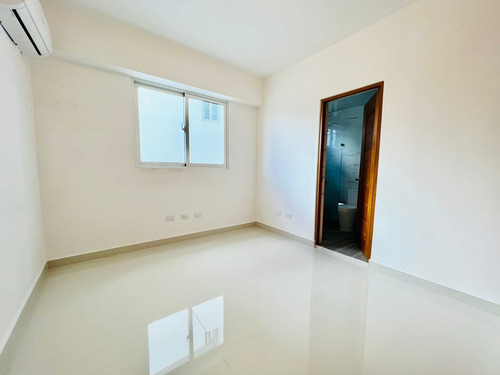 Imagen 5 de 13 de Apartamento En Venta En Lo' Mejor De El Millon