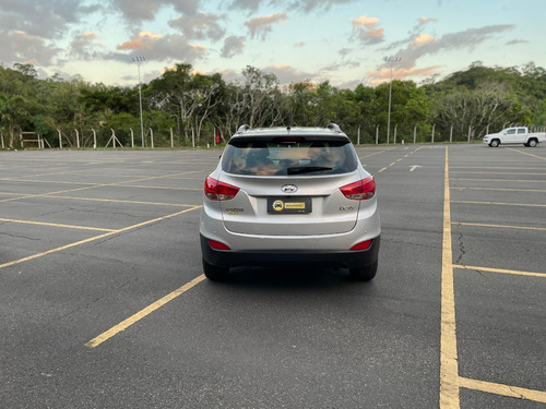 Imagem 4 de 13 de Hyundai Ix35 2.0 4x2 Aut. - 2011
