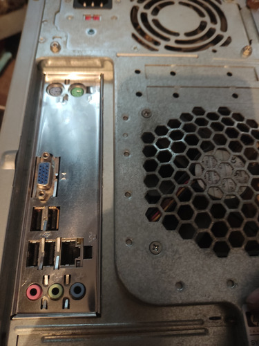 Cpu Amd Athlon Ii X2 270 A 3.4. Con 4 En Ram Dd De 260gb Fun (Usado)