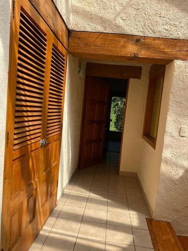 Casa En Venta En Avandaro A Dos Aguas Estilo Vallesano