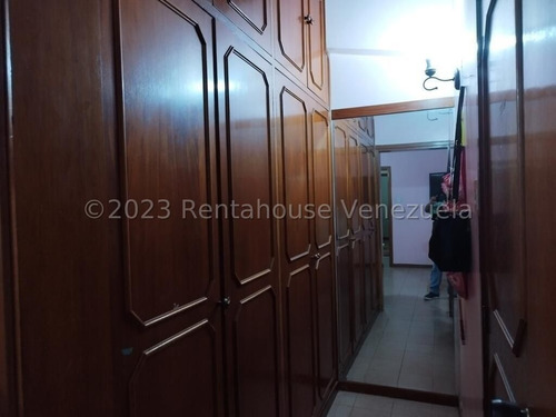 Imagen 29 de 30 de Casa En Alquiler Colinas De Los Chaguaramos 23-18517 Katy