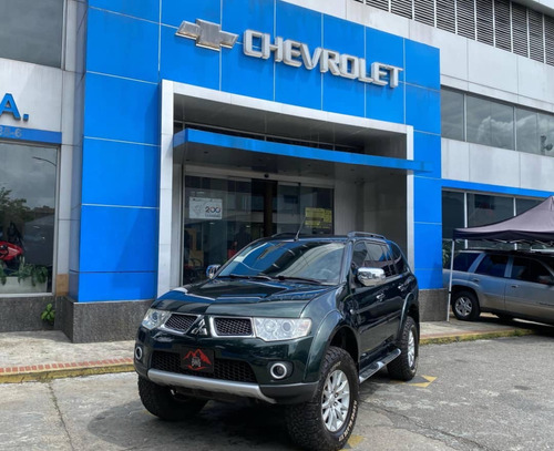Mitsubishi Montero Sport 2015