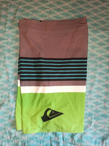 Imagen 2 de 4 de Boardshort Bermuda Quicksilver Talla 34