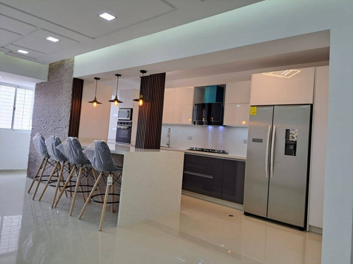 Josefina Toledo: Hermoso Apartamento En Venta En El Parral, 160m², Estudio, Maletero, Circuito De Cámaras, Balcón, Gym, Sauna, Planta Y Pozo, Piscina, Caney, 259969