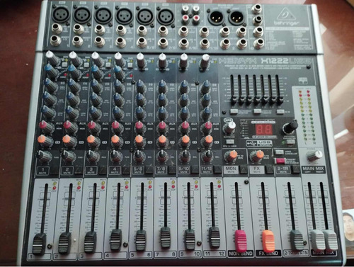 Mezcladora Behringer Xenyx 1222 Usb