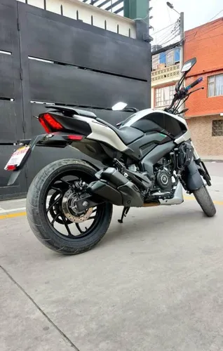 Bajaj Dominar 250cc Mod 2024 Multicolor