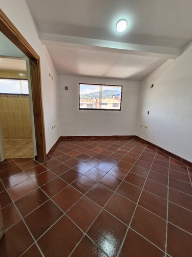 Lh Se Vende Casa En Las Margaritas De Tariba Urb La Colina