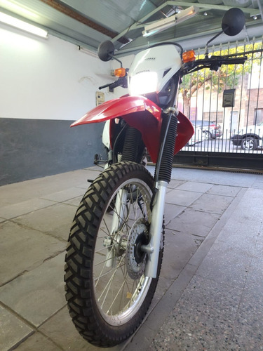 Imagen 4 de 9 de Honda Tornado 250
