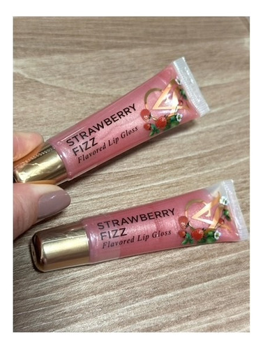 Brillo de labios con sabor a fresa Fizz, acabado rosa brillante de Victoria's Secret