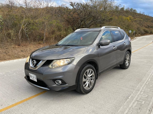 Nissan X-Trail 2.5 Advance 3 Row Mt