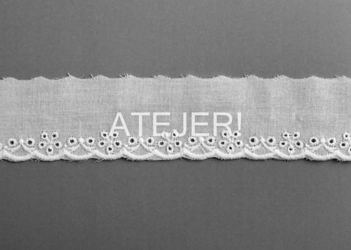 Imagen 3 de 3 de Broderies Art Mb19 De 30mm X Pieza De 13,70 Metros