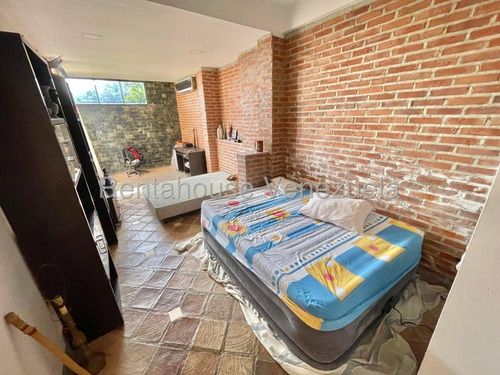 Acogedora ,hermosa Y Cómoda Casa En Venta Ubicada En Lomas De Monte Claro 25-17905