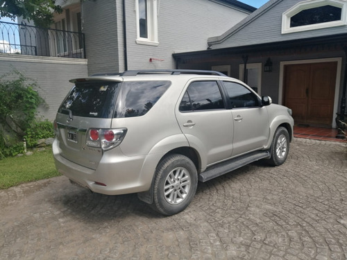Toyota Sw4 3.0 Srv Cuero I 171cv 4x4 4at