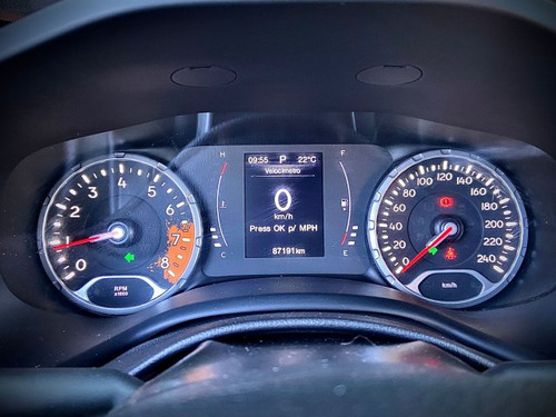 Jeep Renegade Renegade 1.8 16V FLEX LONGITUDE 4P AUTOMÁTICO