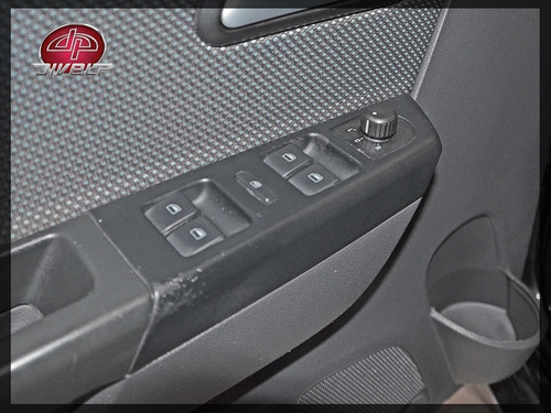 Imagem 8 de 14 de Vw Fox Trend 1.6 4p