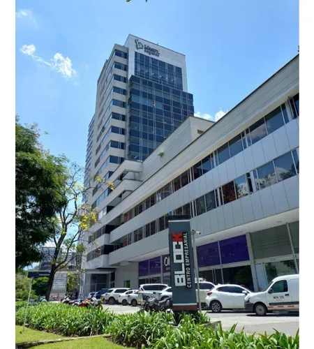 Venta Oficina En Block Empresarial Avenida El Poblado . Inversión