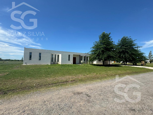 Casa En Venta 5 Ambientes Comarcas De Lujan