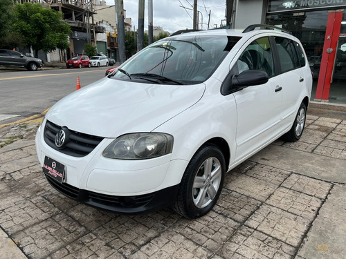 Volkswagen Suran 1.6 I Highline 90d