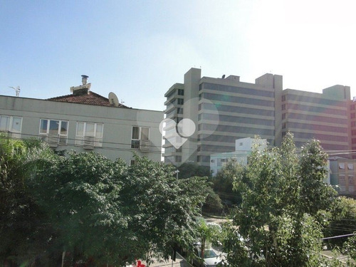 Apartamento 2 Quartos Com Dependência No Bairro Praia De Belas - 28-im442183