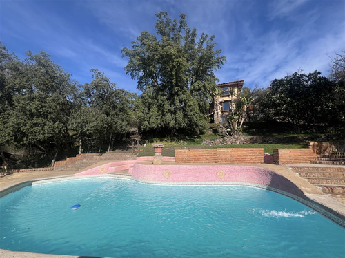 Casa Principal+taller Vista,quincho,piscina,jardin 2,4 H
